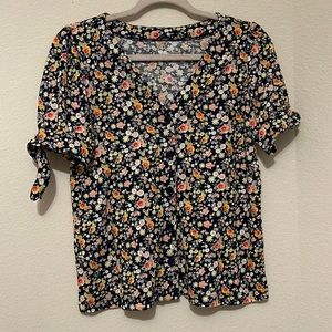 Loft flowered shirt. Small, like new.